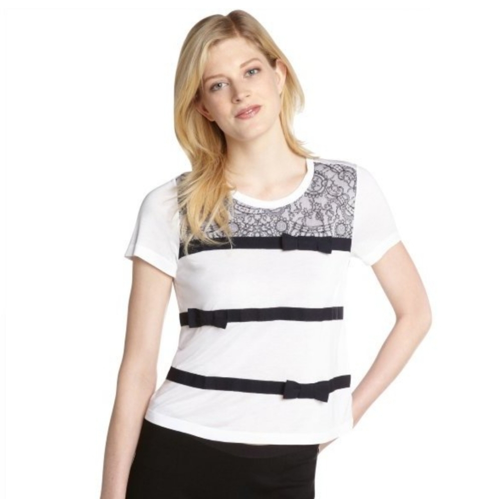 Valentino | Short sleeve white tee with lace and bow / ribbon details